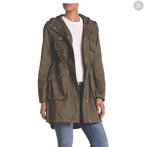 NWT Bcbgeneration Hooded utility jacket in Army Green